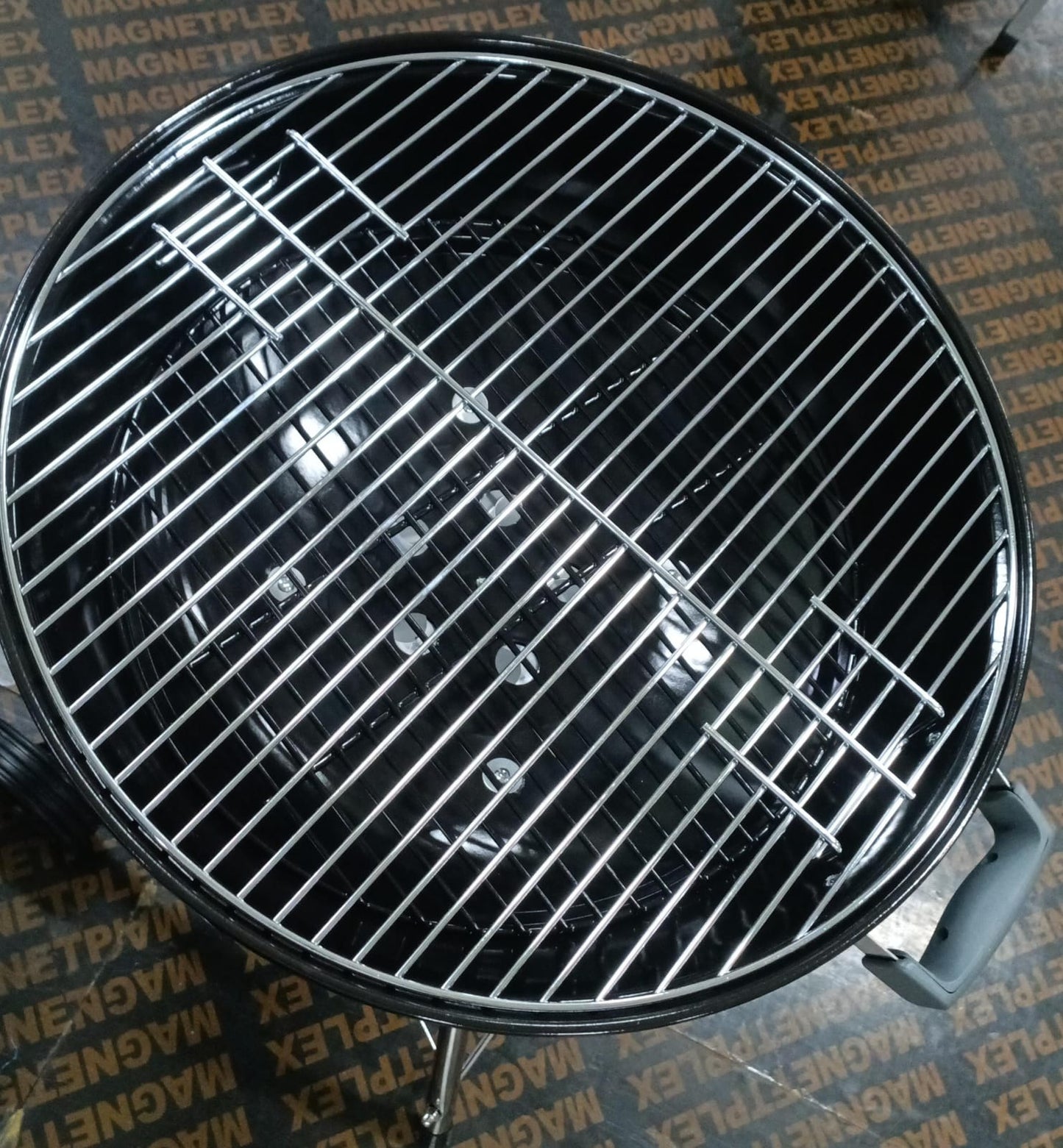 Megamaster Ember Series 56cm Compress Kettle Braai