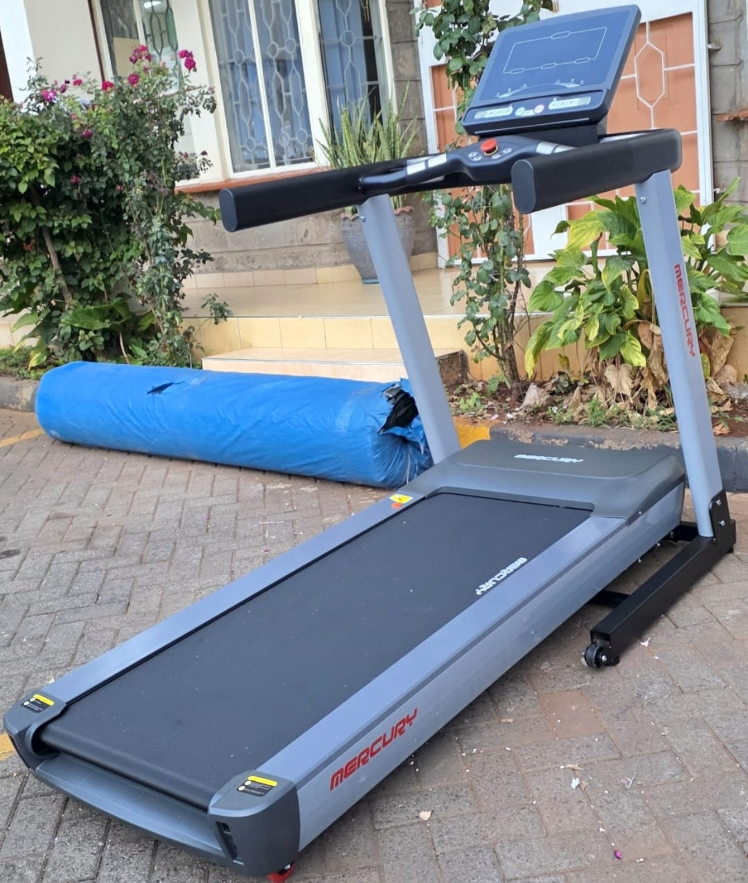 MERCURY K6 SEMI-COMMERCIAL TREADMILL