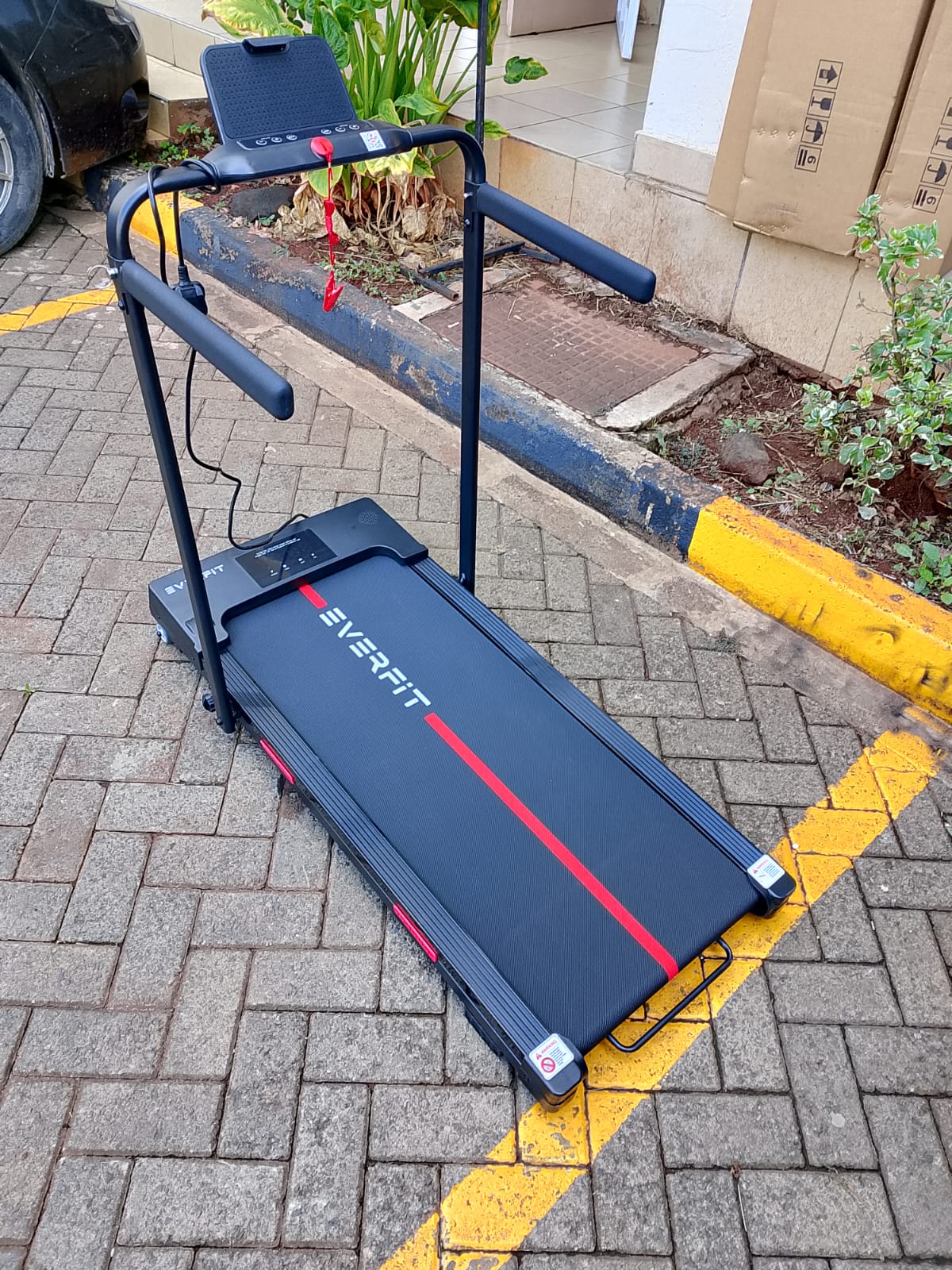 EVERFIT 2.5HP AUTO INCLINE WALKING PAD 120KG USER