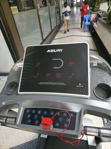 4HP Iron-man Race AGT-368LE Treadmill