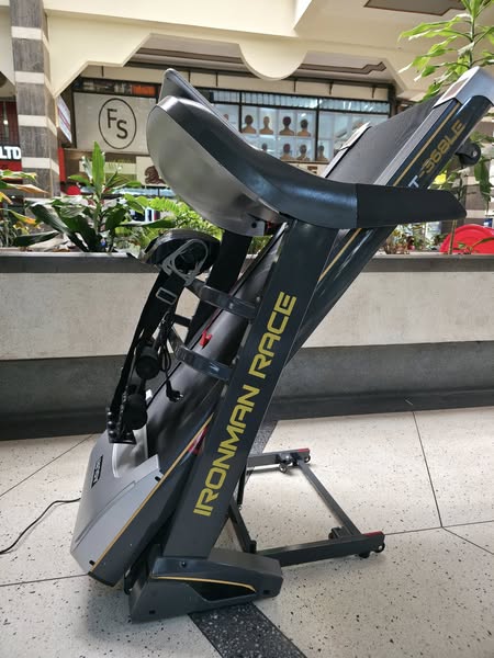 4HP Iron-man Race AGT-368LE Treadmill